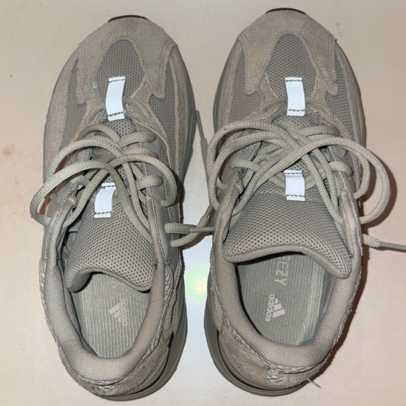 adidas gazelle silver green womens adidas Yeezy Boost 700 Salt  STEALPLUG KL
